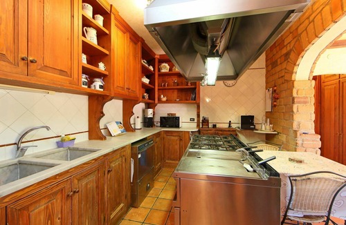 Monte Compatri Villa | Private Villa with A/C, private pool, hot tub, WIFI, TV, patio, pets allowed, panoramic view