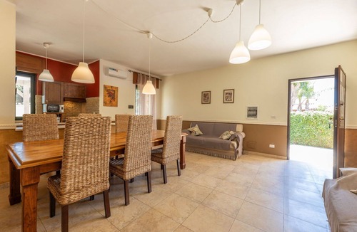 Pizzo Villa | Private Villa with A/C, private pool, WIFI, TV, pets allowed, panoramic view, close to Gallipoli