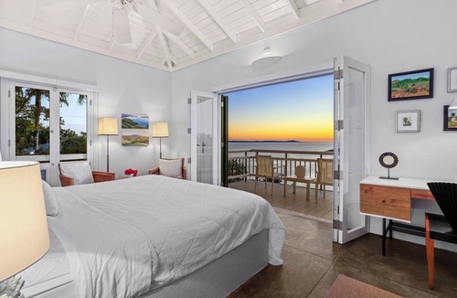 Playa Sardinas I Bed & Breakfast | Private villa with balcony overlooking the most spectacular sunsets in Culebra