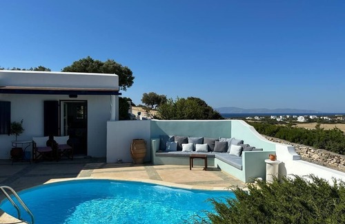 Naxos Villa | Private villa with breathtaking sea views, private pool and jacuzzi