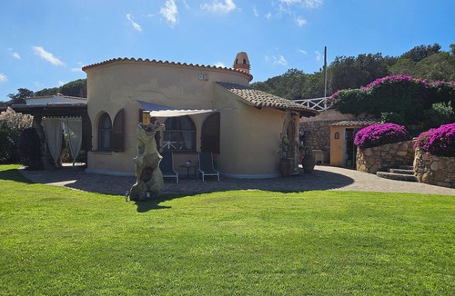 Costa Serena Villa | Private Villa with Garden near Sea | Gallura: Porto Rafael, Porto Pollo & Palau