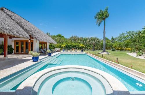 Punta Cana Villa | Private Villa with Incredible Pool, maid, jacuzzi - Cap Cana Resort