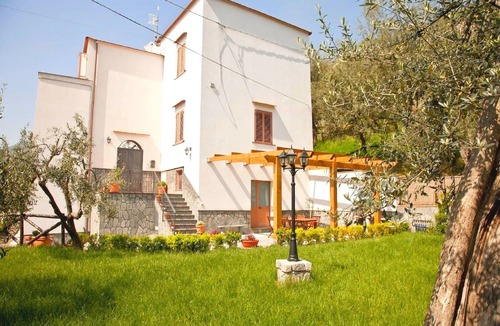 Moiano Villa | Private villa with sea views for up to 10 people near Sorrento & Amalfi Coast