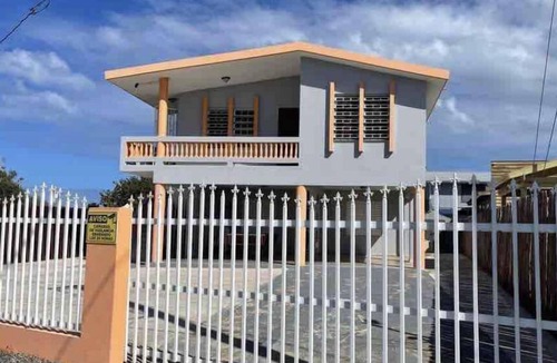 El Combate Villa | Private villa with pool, 3-5 min walk from Combate beach