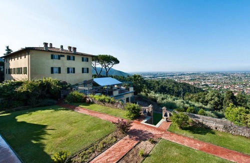 Santa Lucia Villa | Private Villa with private pool, WIFI, A/C, hot tub, TV, patio, panoramic view, close to Viareggio