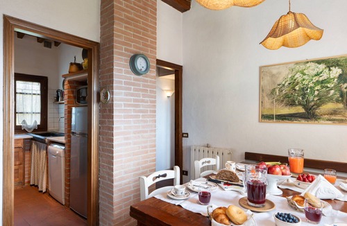 Pedona Villa | Private Villa with private pool, WIFI, TV, patio, pets allowed, panoramic view, close to Viareggio