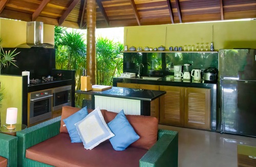 Laem Set Villa | Private Villa with Swimming pool, jetted Plunge Pool and Free Transfers