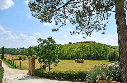 Certaldo Villa | Private Villa with WIFI, private pool, TV, terrace, panoramic view, parking, close to San Gimignano