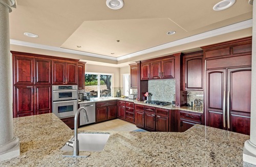 Fairfield Villa | Private Vineyard Estate Near Napa