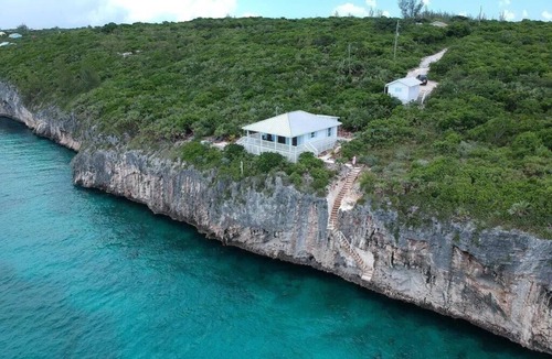 Gregory Town House | Private Waterfront On The Caribbean Cliffs