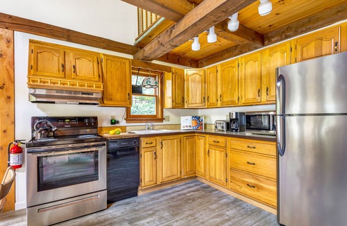 Glover House | Private WATERFRONT Cottage directly on "Quiet Water" ~ No motors!