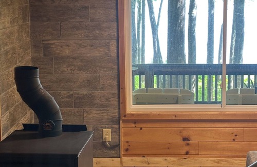 Hampstead Cabin | Private Waterfront Getaway