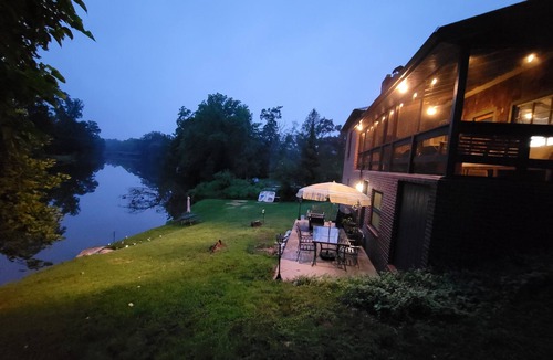 New Oxford House | Private waterfront home/fishing, pedal boat, game room, close to Gettysburg,