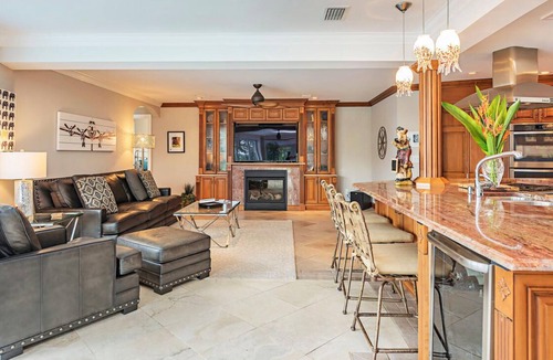 Royal Harbor House | Private waterfront home