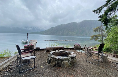 Sproat Lake Cottage | Private Waterfront Lakehouse on Sproat Lake. Quiet and Serene, Easy Access.