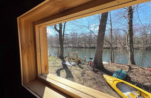 Mount Marion House | Private Waterfront Retreat – Cozy Fall/Winter Getaway Hot Tub Sauna Firepit