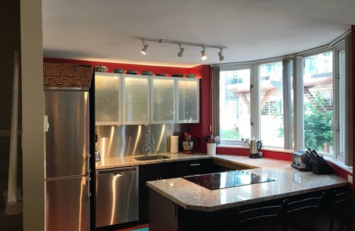 Coal Harbour House | Private West Coast Townhouse Downtown in Coal Harbour - Walk to FIFA