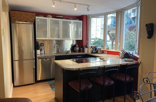 Coal Harbour House | Private West Coast Townhouse Downtown in Coal Harbour - Walk to FIFA