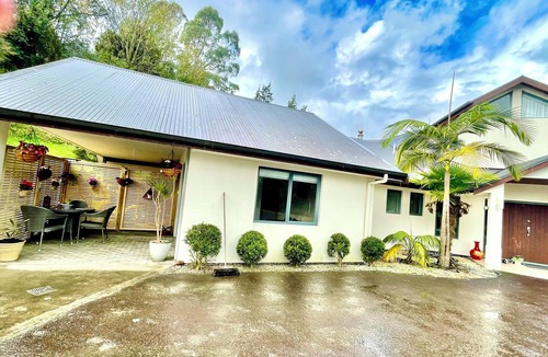 Tauriko House | Private West Wing Apartmentnconvenient to City but Semi Rural Location
