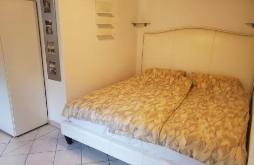 Enzberg Apartment | Private Wohnung mit Küche und Bad Einzimmerwohnung