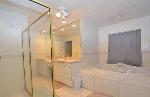Seminole Woods House | Private Wooded 1 Acre Estate w/ Pool Minutes From Daytona Beach Speedway/Beaches