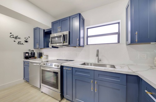 Miramar House | Private Yard! Getaway 3 Mi to Hard Rock Stadium