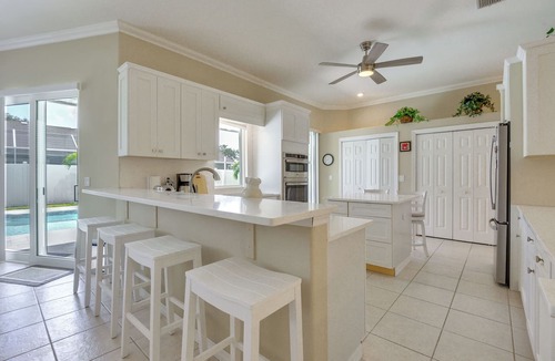 Palma Sola House | Private Yard & Pool! Modern Getaway in Bradenton