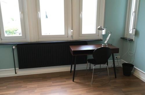 Stuttgart House | private Zimmer im Serviced Apartment - mit wöchentlicher Reinigung