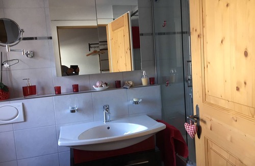 Sent Apartment | Privatzimmer bügl süt, (Sent) by Interhome