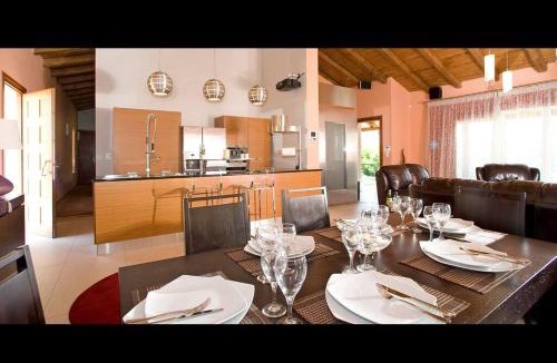Parelia Villa | Privilege Villas