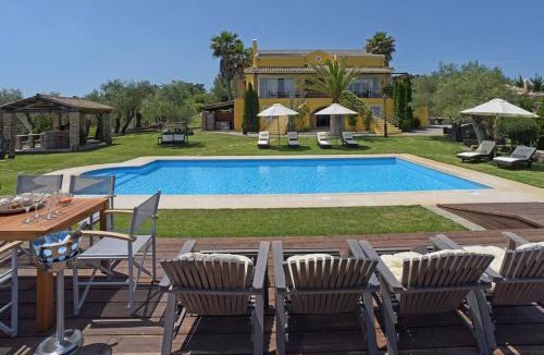Parelia Villa | Privilege Villas