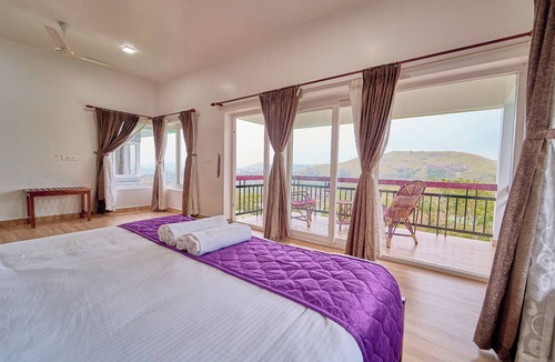 Elappara Resort | Priyas Villa Vagamon by VOYE HOMES