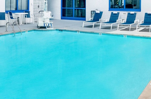 Dupont Circle Hotel | Pro-Friendly DC Stay with Reliable Wi-Fi Near Restaurants | 2 Rooms