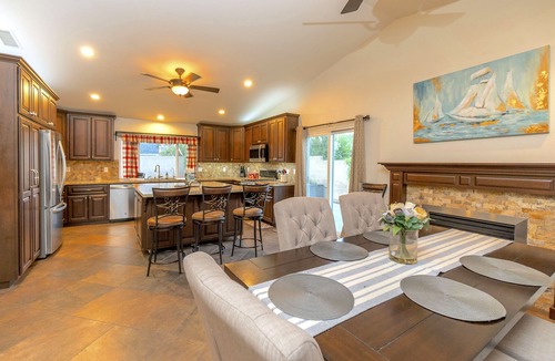 Chino House | Professionally Cleaned Cozy Home*Gateway*Two parking garage