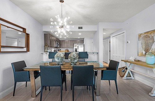 Little Venice Condo | Professionally Designed & Decorated Luxury Oceanfront Paradise