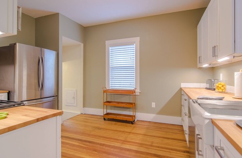Cleveland Heights House | ★ Professionally remodeled century home minutes from the clinic & Downtown!
