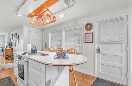 Seaside House | Promenade Home, Steps from the Beach, Large Deck