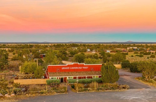 Valle House | *PROMO* Trading Post | 5-Star Grand Canyon Stay