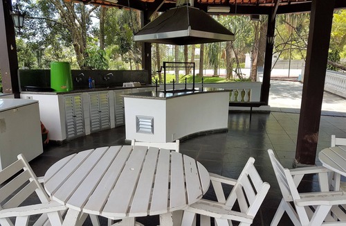 Aracariguama House | Property with complete leisure facilities. Swimming pool, saunas, sports court, nature trail. Close to São Paulo.
