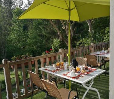 Honfleur Bed & Breakfast | Propriété La Claire
