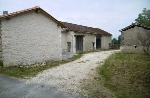 Douchapt House | Propriéte de Campagne Rénovée Proche des Randonnées et de la Rivière