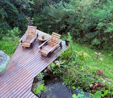 Rancho Queimado House | Propriedade inteira e Kombi-home em meio à mata
