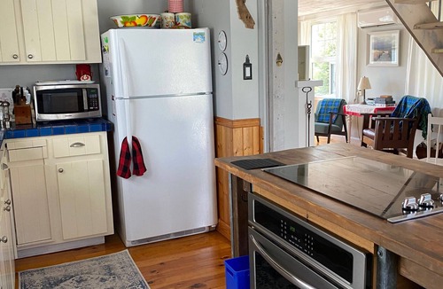 Prospect Bay Cottage | Prospect Bay Oceanfront - Close to Halifax/Peggy's Cove & More STR2627B0763