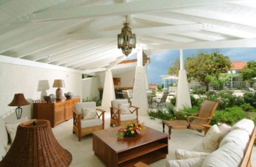 Prospect House | Prospect House: Elegant 5 Bedroom Retreat with Pool