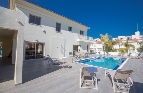 Protaras Apartment | Protaras Delfini Villa DV1 - a villa that sleeps 8 guests in 4 bedrooms