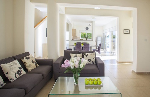 Protaras Villa | Protaras Fig Tree Bay Villa Theodora 8