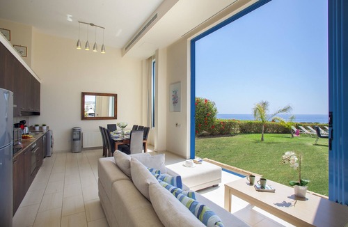 Protaras Villa | Protaras Fig Tree Bay Seafront Villa Infinite Aretousa