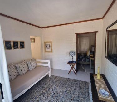 Nelson Mandela Bay Apartment | Protea room