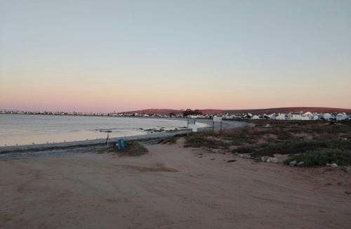 Britannia Bay Apartment | Protea