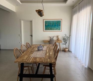 Marathopoli House | Proti Mare Villa by Toffee Homes